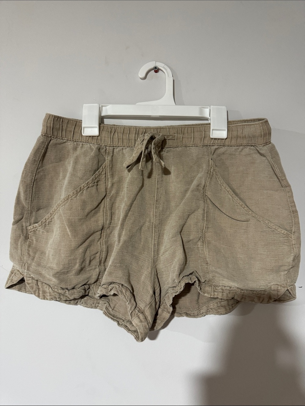 C&C California Women's Drawstring Shorts in Taupe